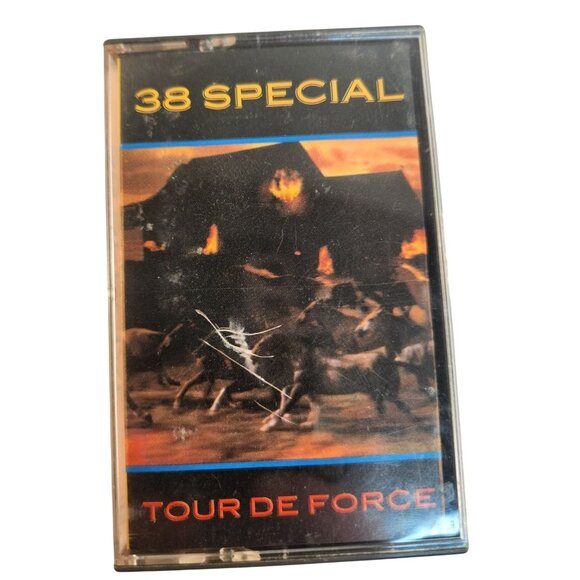 Vintage Cassette Tape Lot: Fleetwood Mac Willie Nelson REO Speedwagon The Cars - Picture 5 of 15